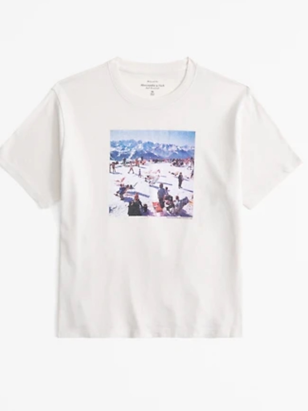 Abercrombie & Fitch
Short-Sleeve Ski Tag Graphic Relaxed Tee